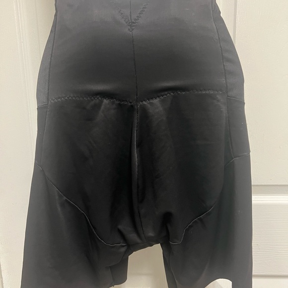 Naomi and Nicole Back Magic Firm Control Hi Waist Thigh Slimmer Shapewear - Picture 9 of 9